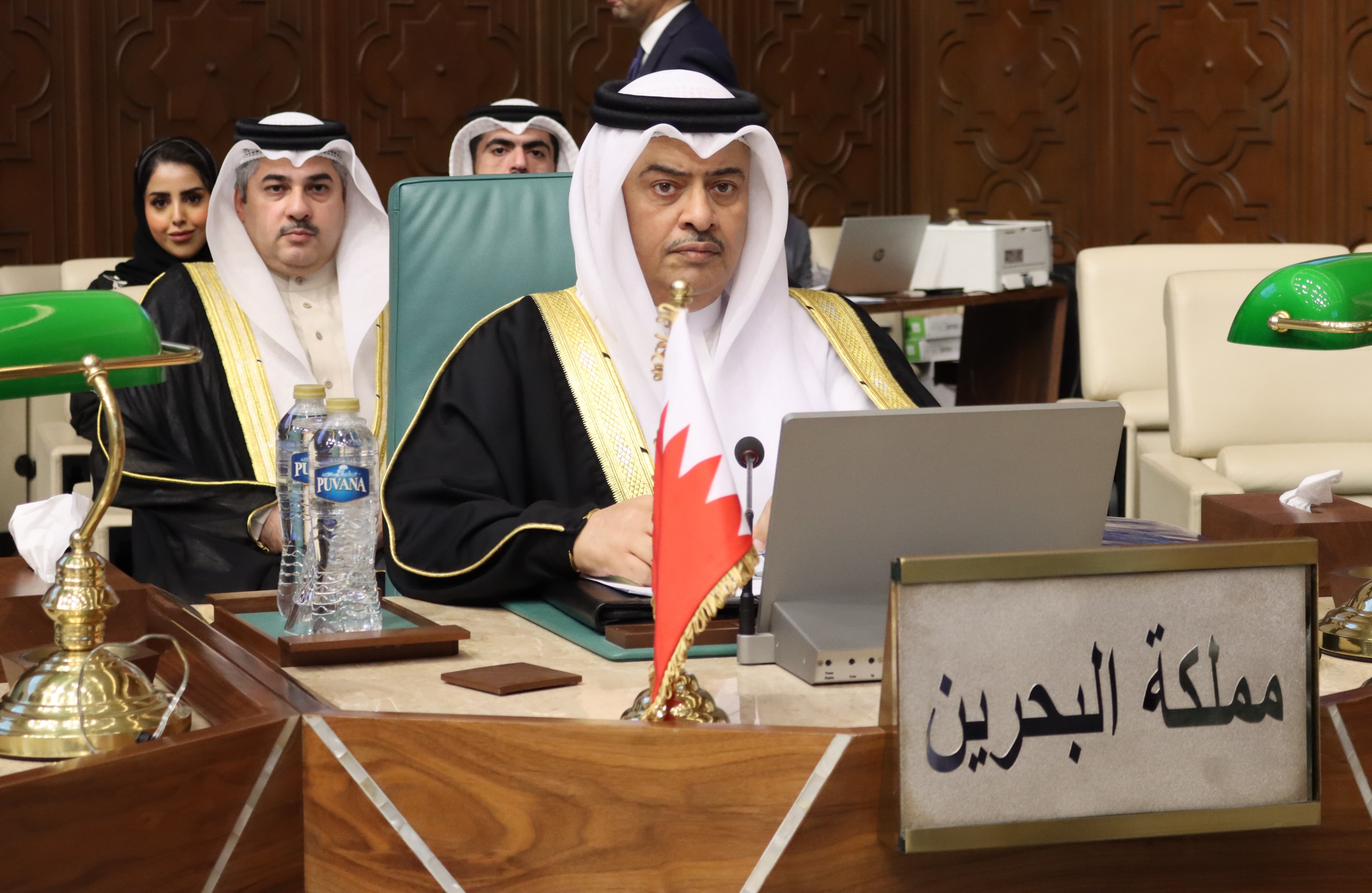 في كلمته بمؤتمر الدول الأطراف في الاتفاقية العربية لمكافحة الفساد بالقاهرة ... رئيس الأمن العام يؤكد على أهمية الاتفاقية العربية لمكافحة الفساد وبما تشتمل عليه من أحكام وآليات<